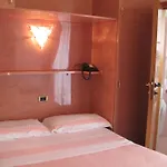 Lanterna Hotel 3*