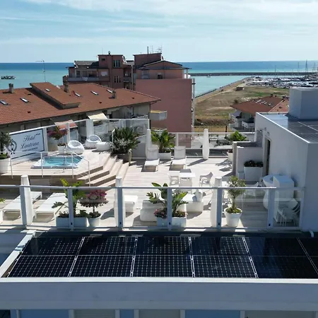Lanterna Hotel