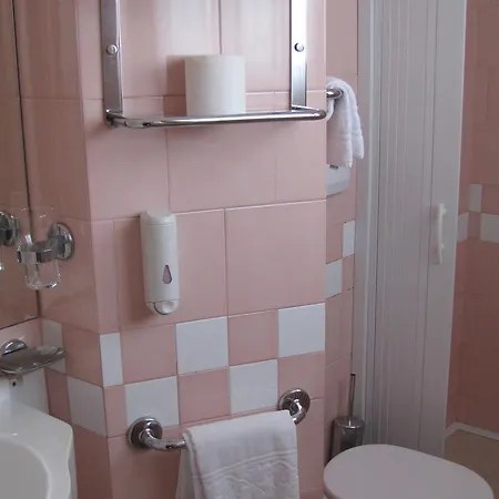 מלון Lanterna 3*